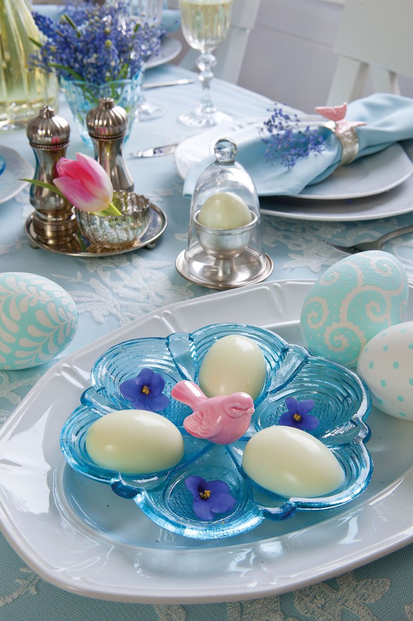 Wybrałam do stylizacji białą porcelanę MariaPaula z kolekcji Geometria. O regularnych załamaniach, nawiązująca do