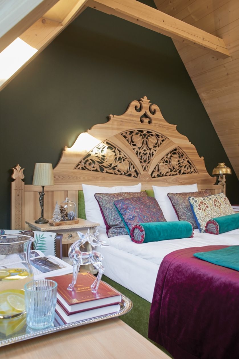 wystrój sypialni w stylu góralskim