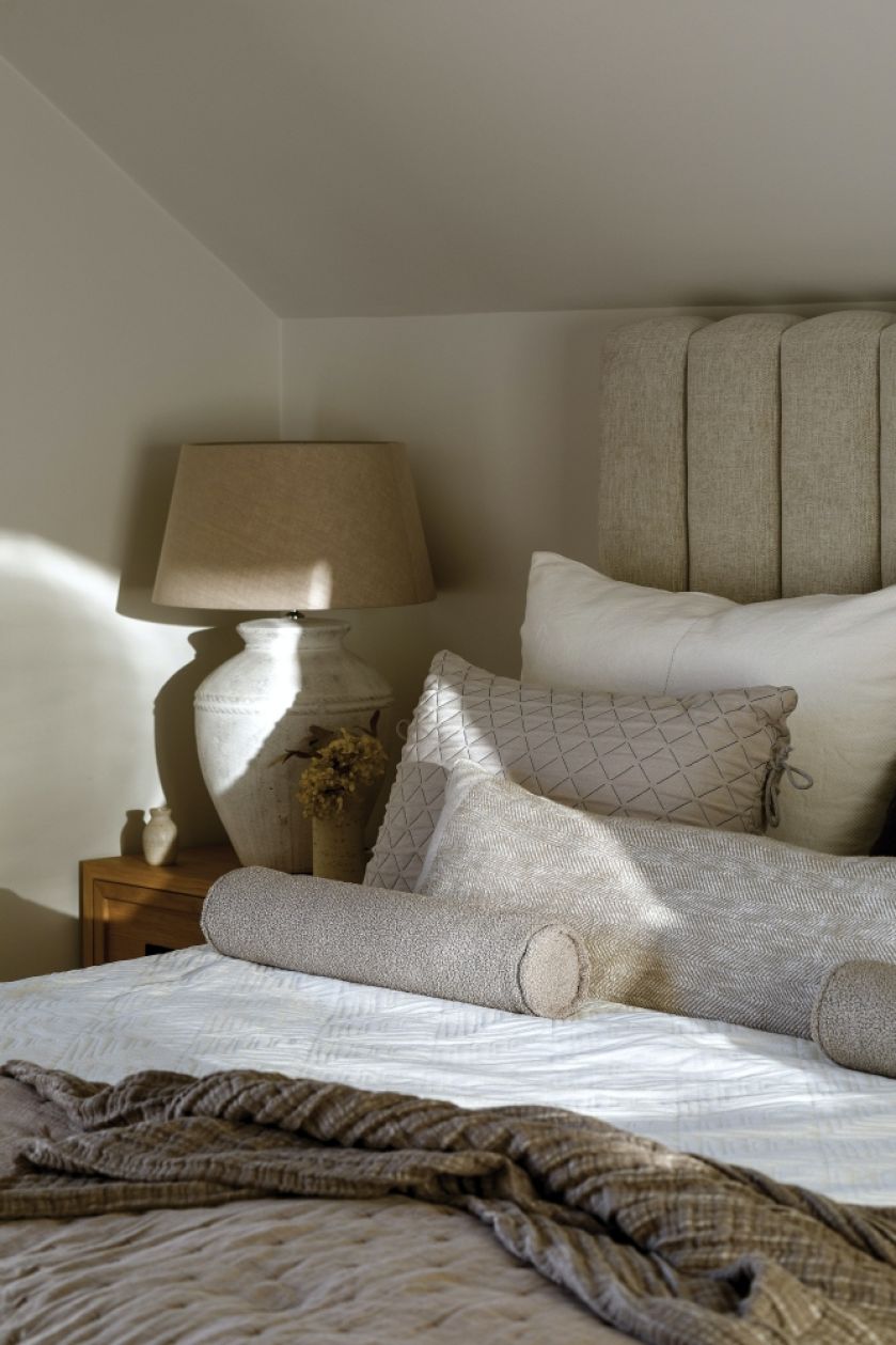 sypialnia styl modern country