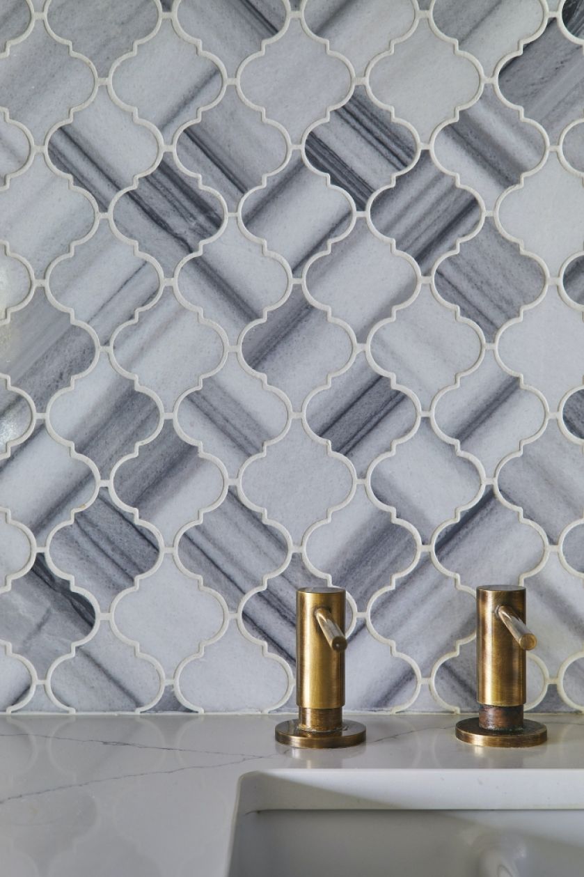 szare płytki kuchenne