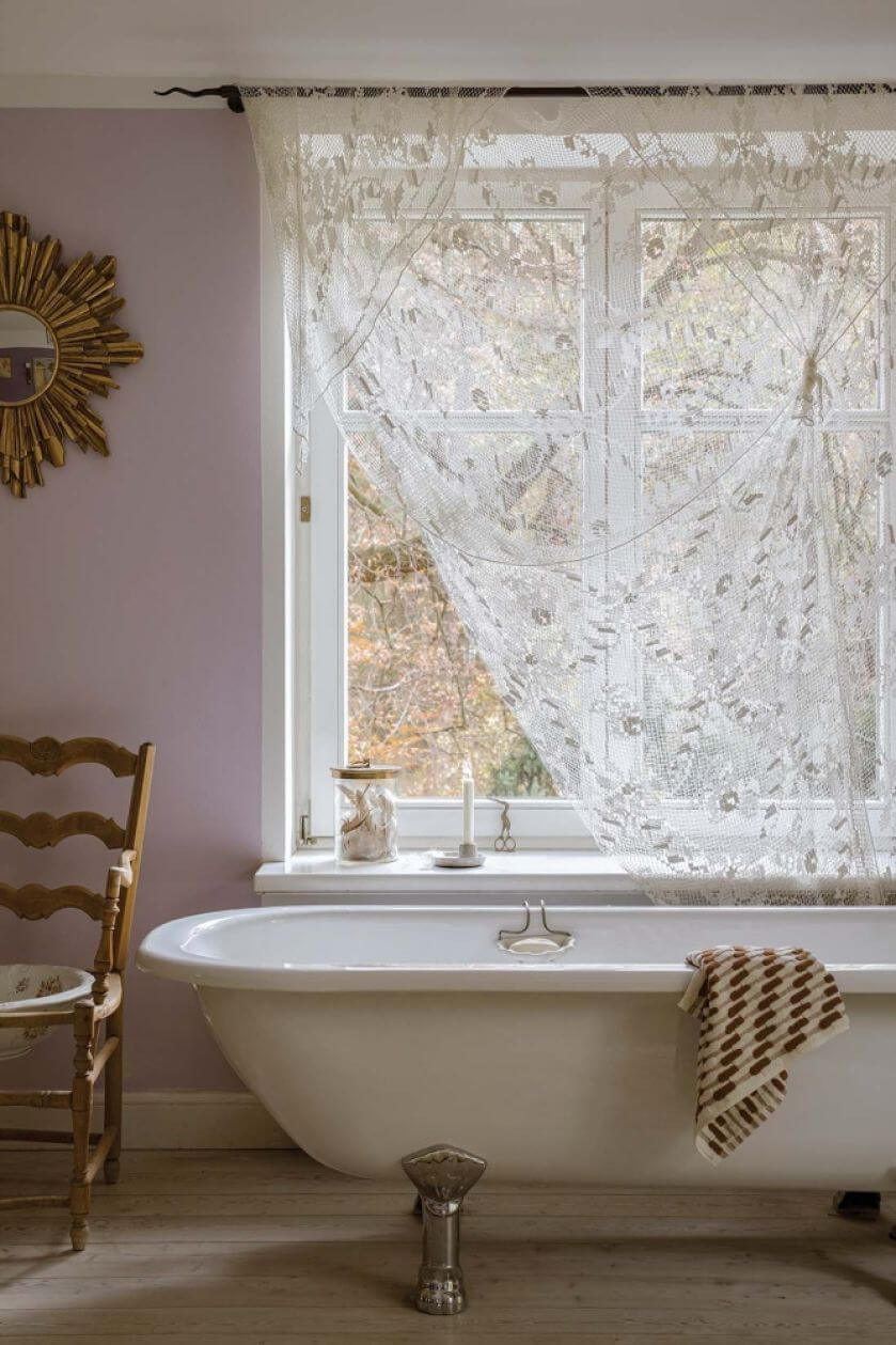 łazienka w stylowym domu z duszą