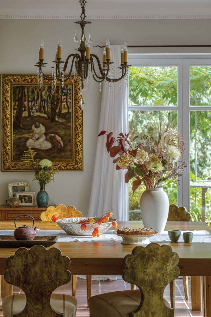 jadalnia w willi z historią i artystycznym klimatem