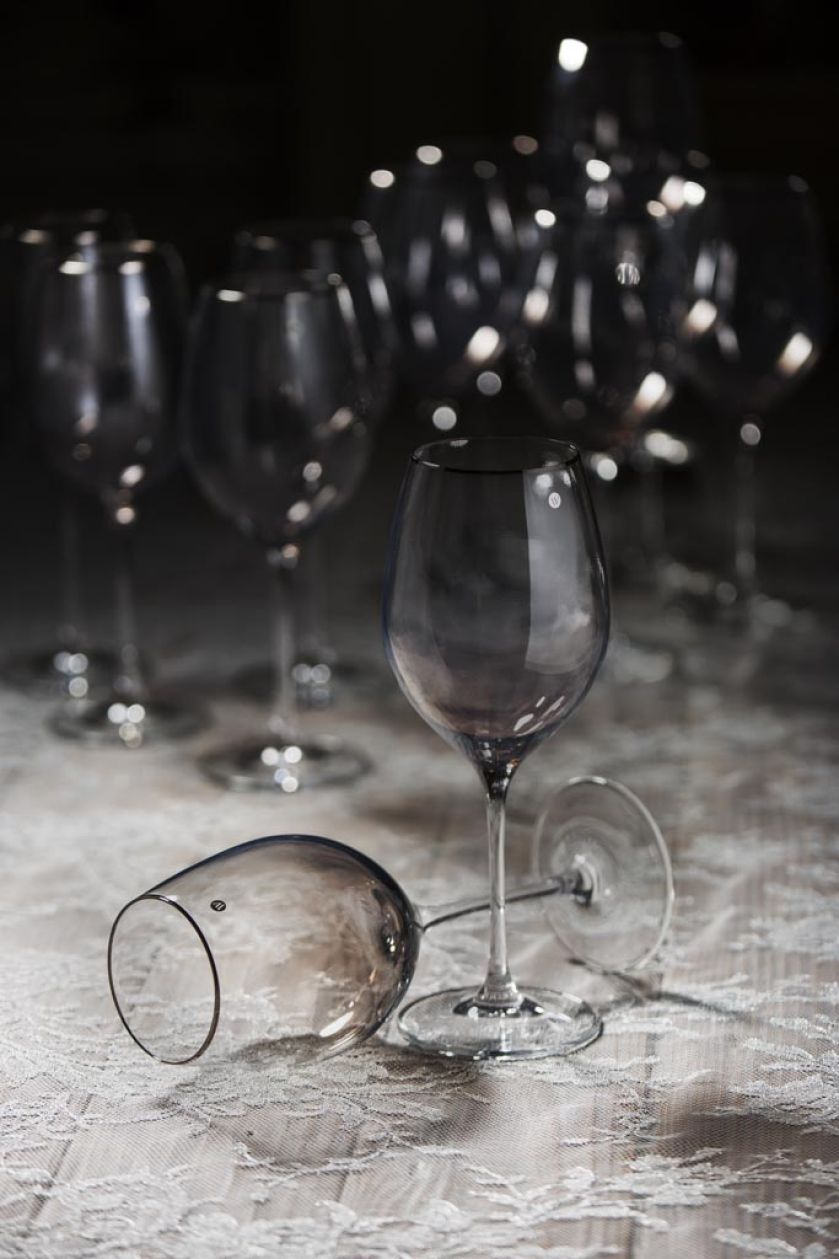 Francuskie koronki na porcelanie