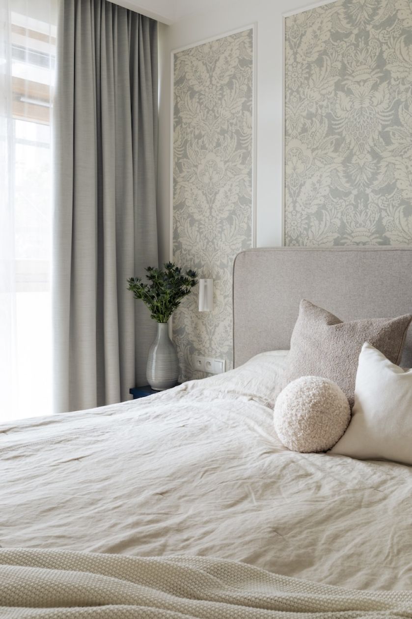 tapeta w ramach ze sztukaterii