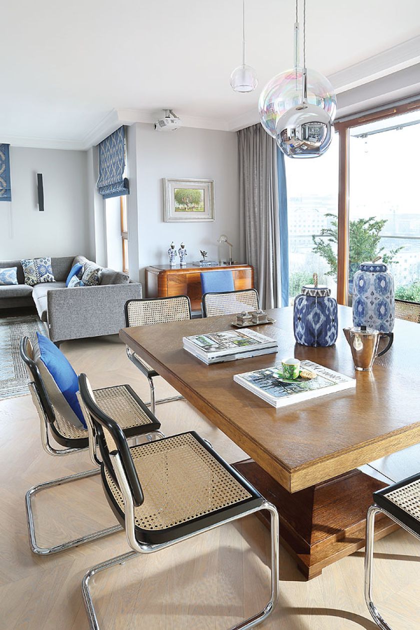 Apartament pomagała urządzić Anna Casciarri.