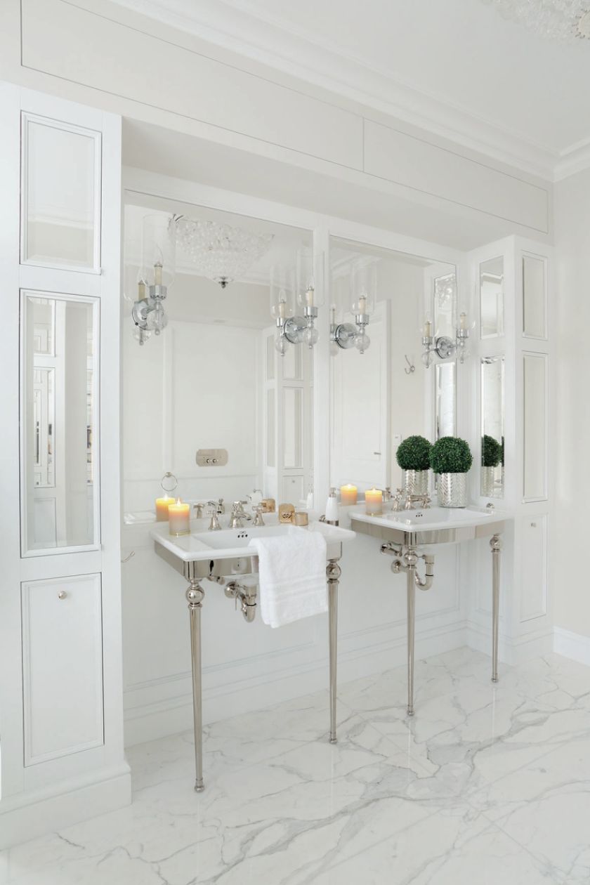 Wszytkie okładziny kamienne wykonał Piotr Staniak z firmy kamieniarskiej Piokom Marmury.