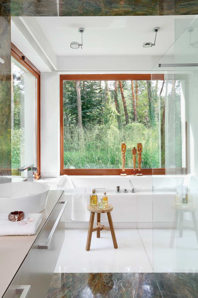 Biała łazienka nowoczesna