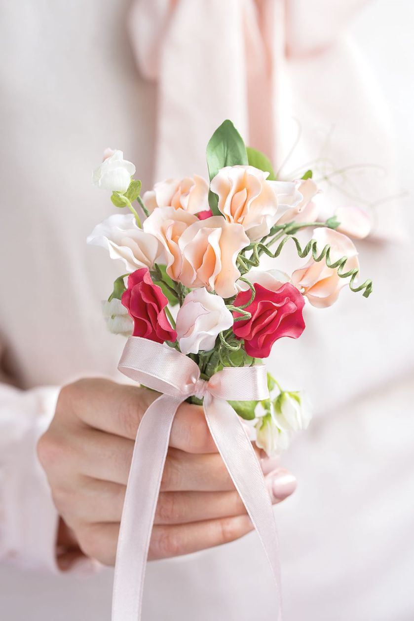 Dekoracje tortów: kwiaty z cukru