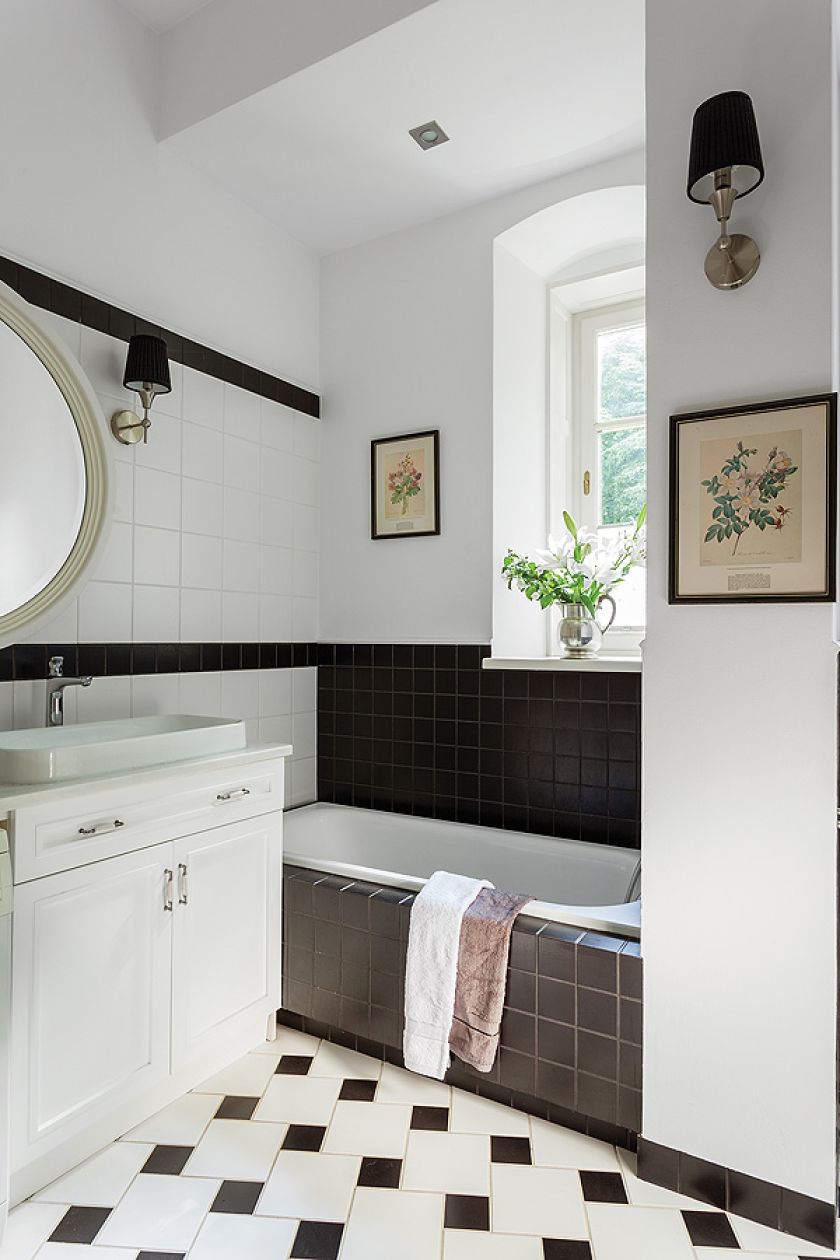 Do łazienek (w sumie dziewięciu) architektka wybrała płytki z firmy Marazzi i Cotto d-Este. Ceramikę m.in. marek: Azzurra i