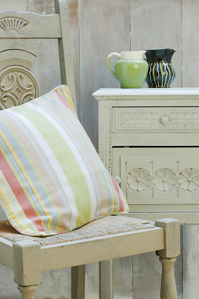 Do malowania mebli – farba Chalk Paint w kolorze Paris Grey, 145 zł/l, Annie Sloan