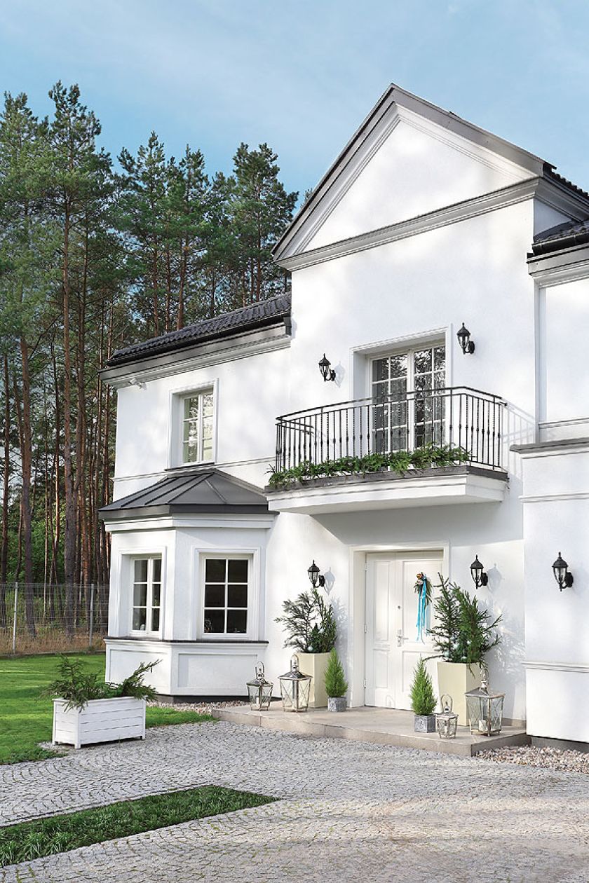 Dom w podwarszawskim Józefowie. Rodzina czeka pierwszej gwiazdki