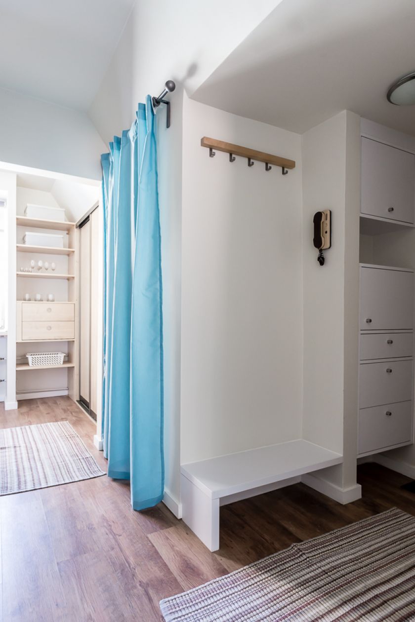 Jasna kolorystyka optycznie powiększa małe przestrzenie.