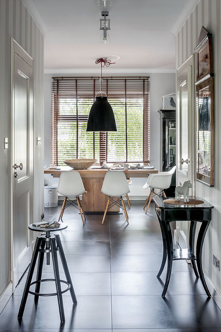 Joanna kupiła je w opłakanym stanie, ale zaprzyjaźniony stolarz zrobił z niego prawdziwe cacuszko.