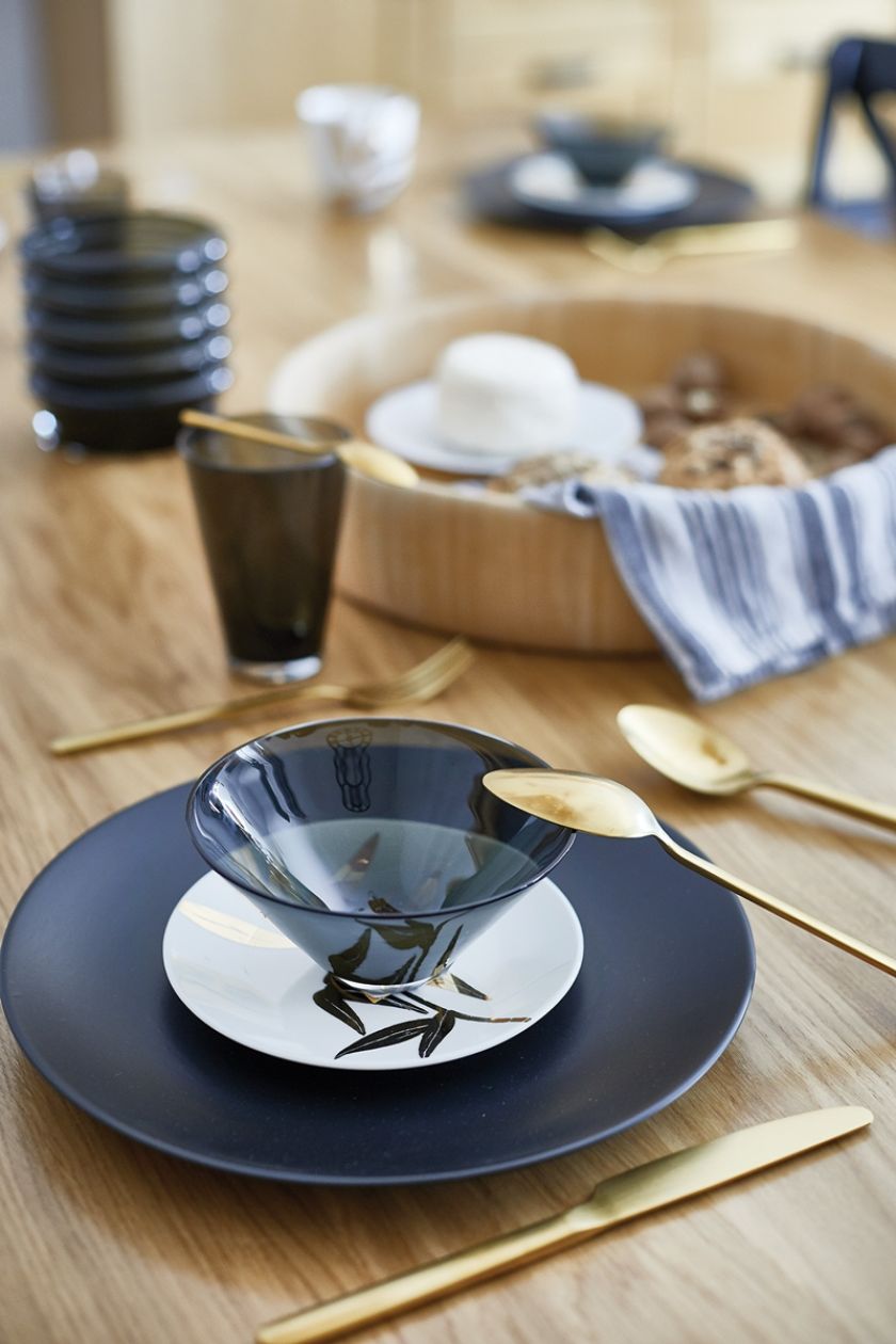 kuchnia w drewnie i czerni