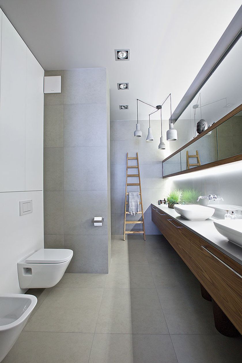 Drewno, beton, szkło.