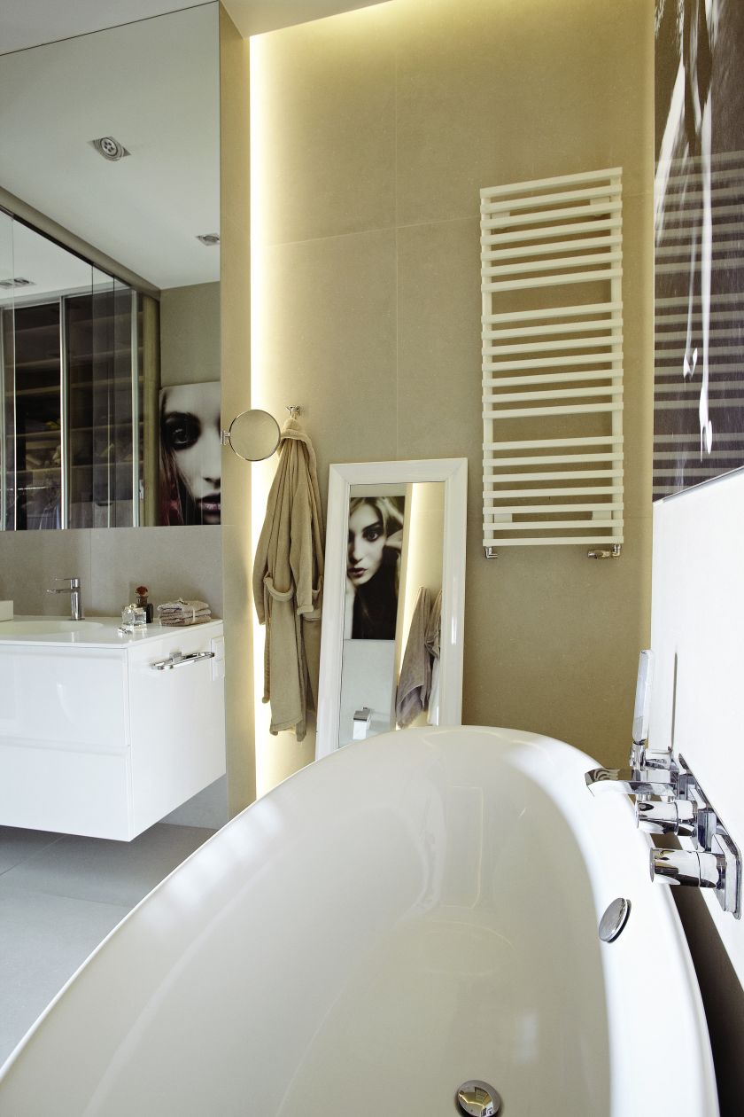 Spotkanie ze sztuką – apartament w nowoczesnym stylu