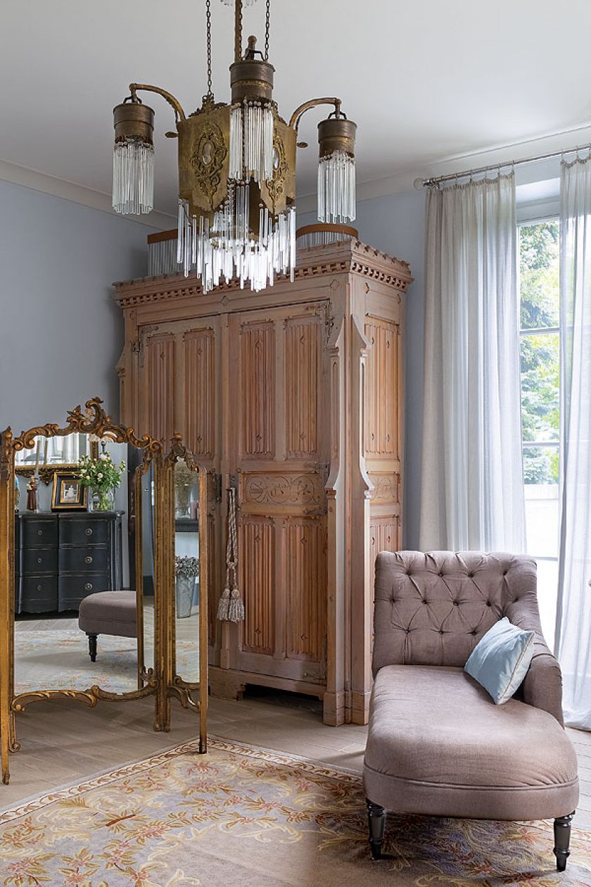 Meble i dekoracje wiele smaku zawdzięczają rodzimym twórcom.