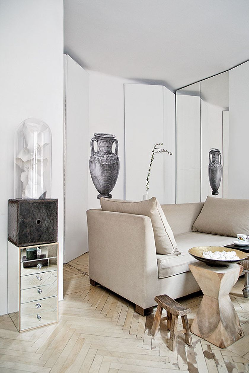 Na każdym kroku widać, że mieszka tu niespokojny duch, ciekawy świata i zafascynowany egzotyką.