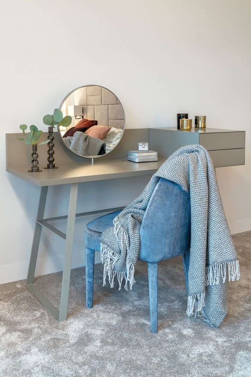 toaletka do sypialni