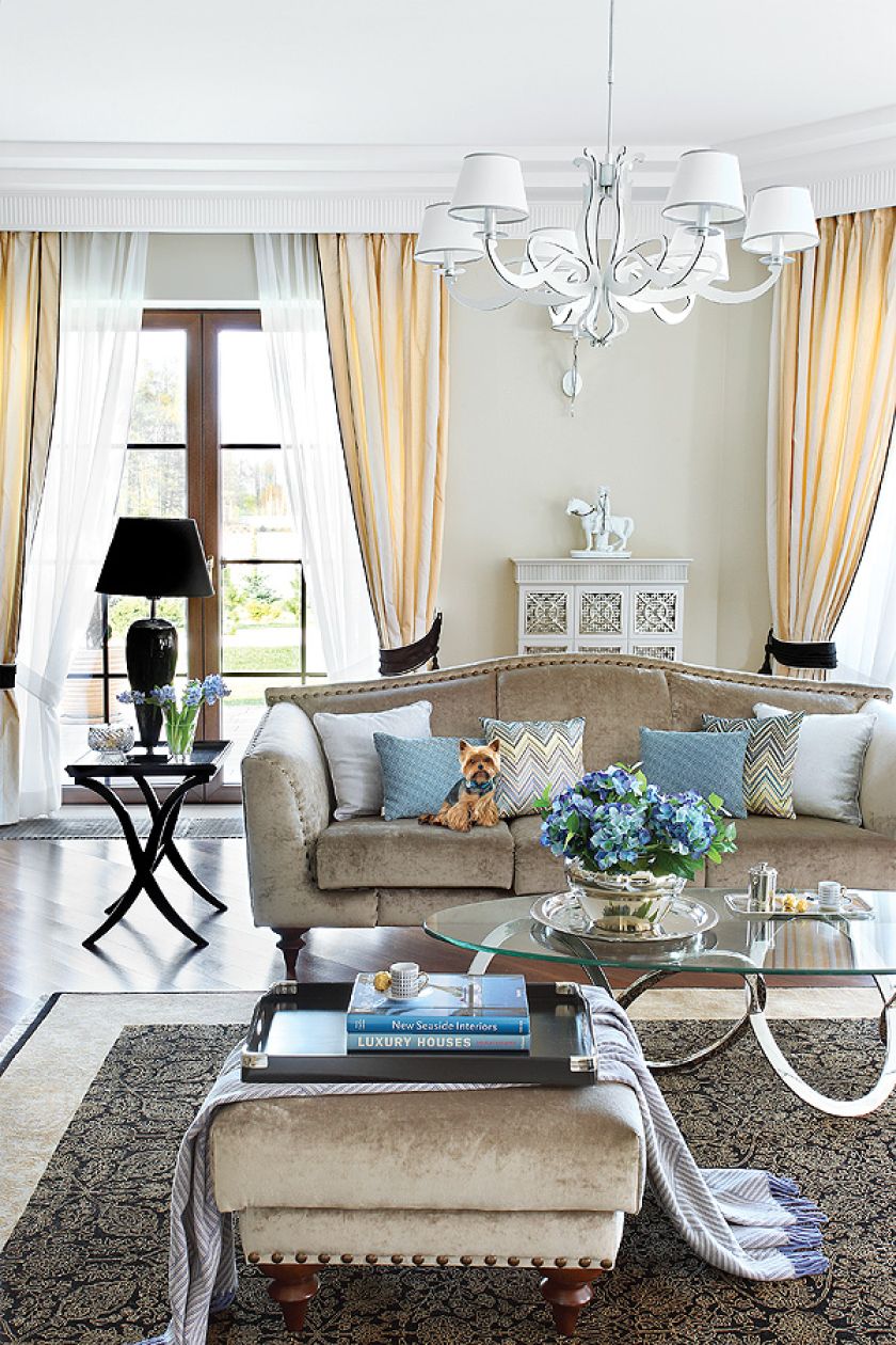 Błyszczący dom w nowym włoskim stylu