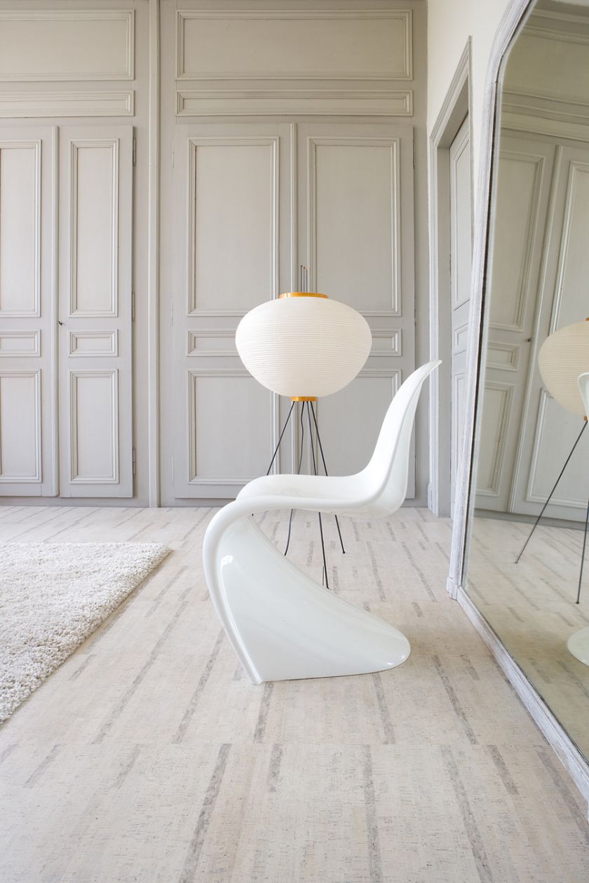 Praktyczny, funkcjonalny, trwały i niezwykle efektowny. Korek. Teraz zawitał w domach także jako element wykończenia wnętrza.