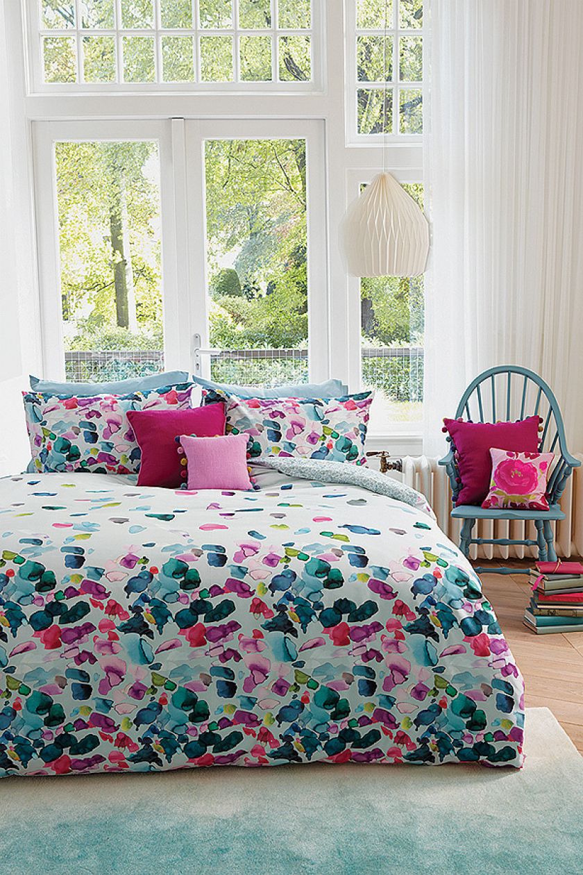 Seria Blossom: poszwa na kołdrę, 65 funtów poszewka na poduszkę, 18 funtów, BLUEBELLGRAY.COM