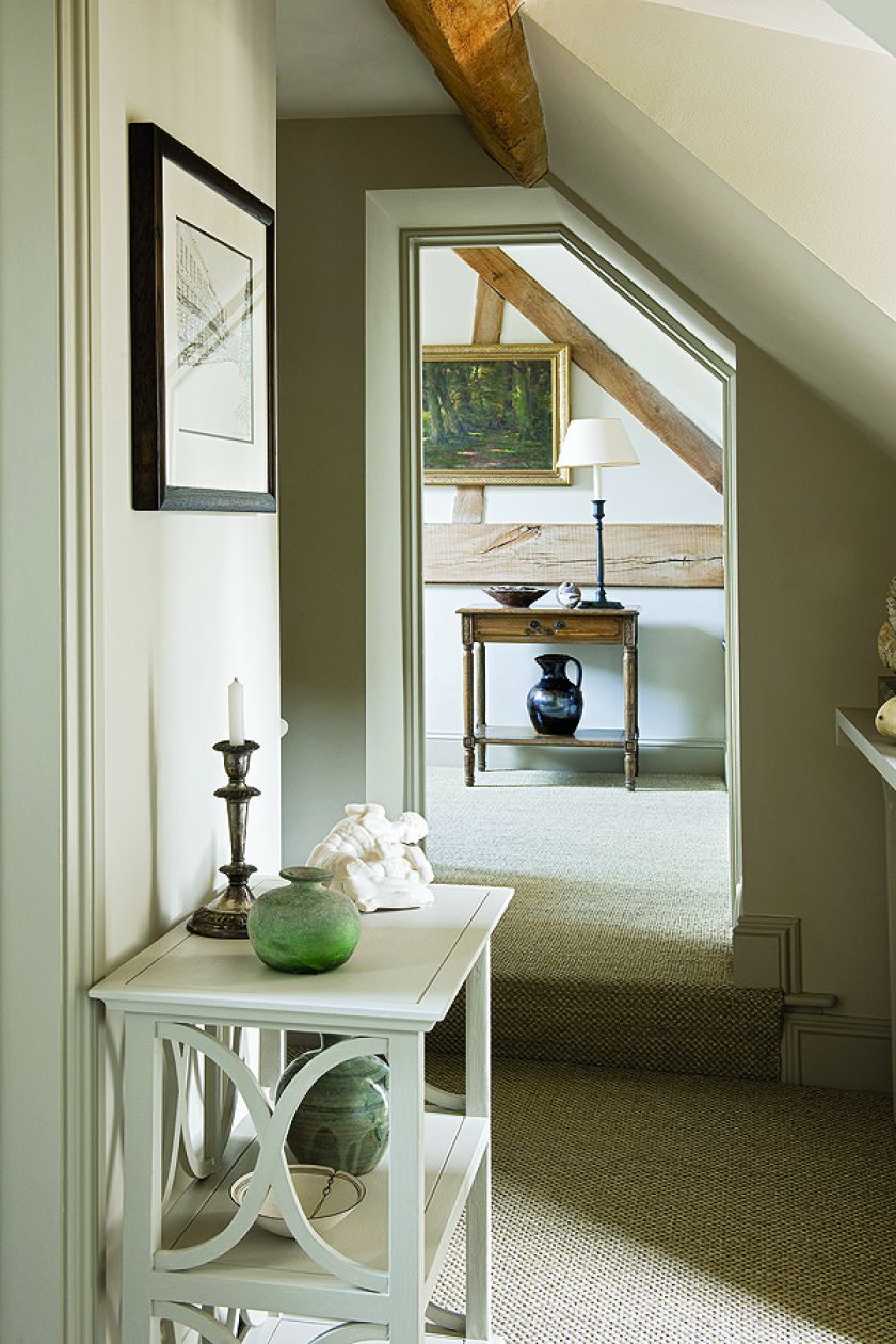 Stajnia może być przytulnym domem nie tylko dla koni. Projektant wnętrz z Londynu urządził się w swojej bardzo elegancko.