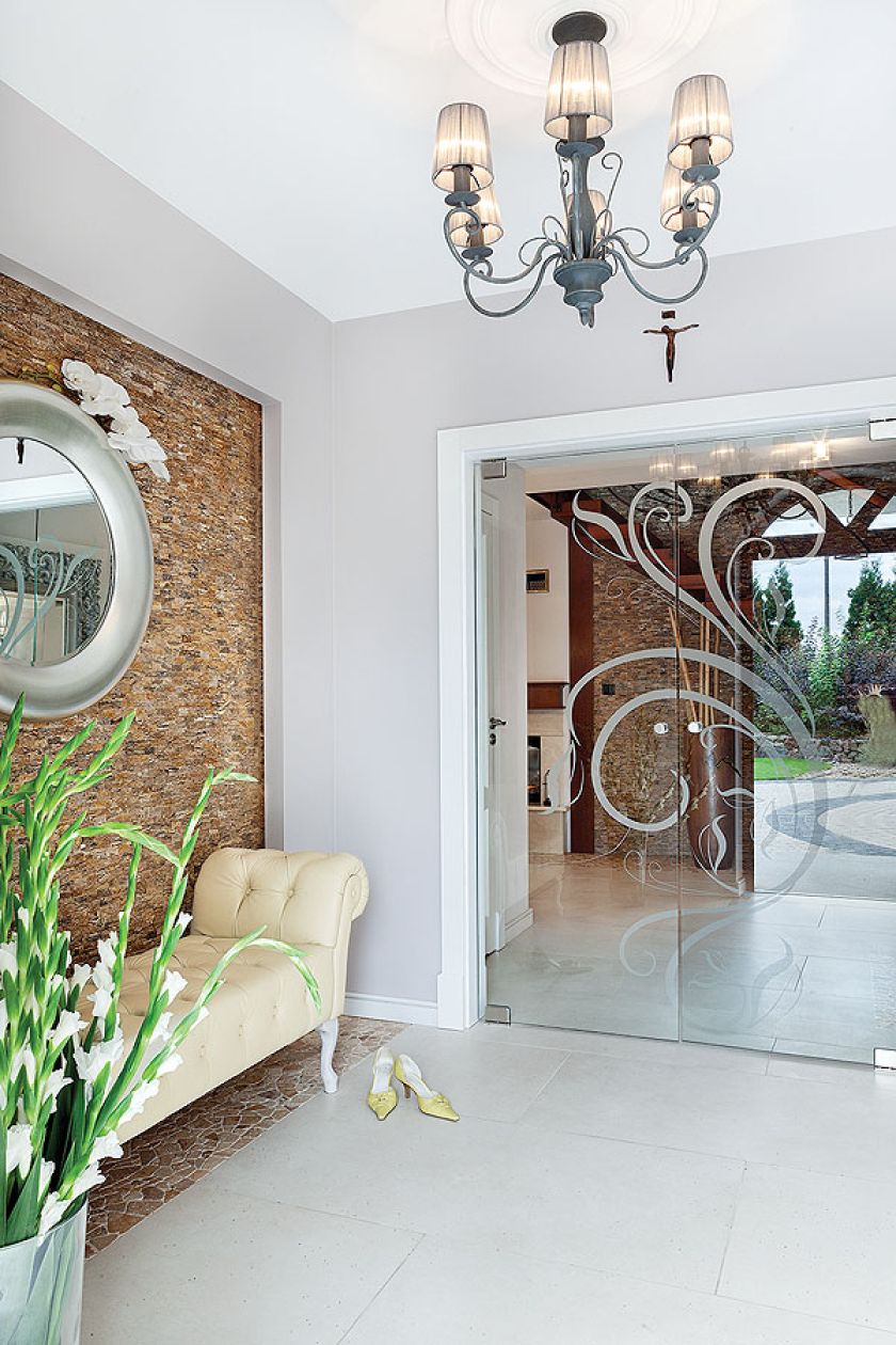 Stylowe meble powinny znaleźć się nie tylko w salonie.