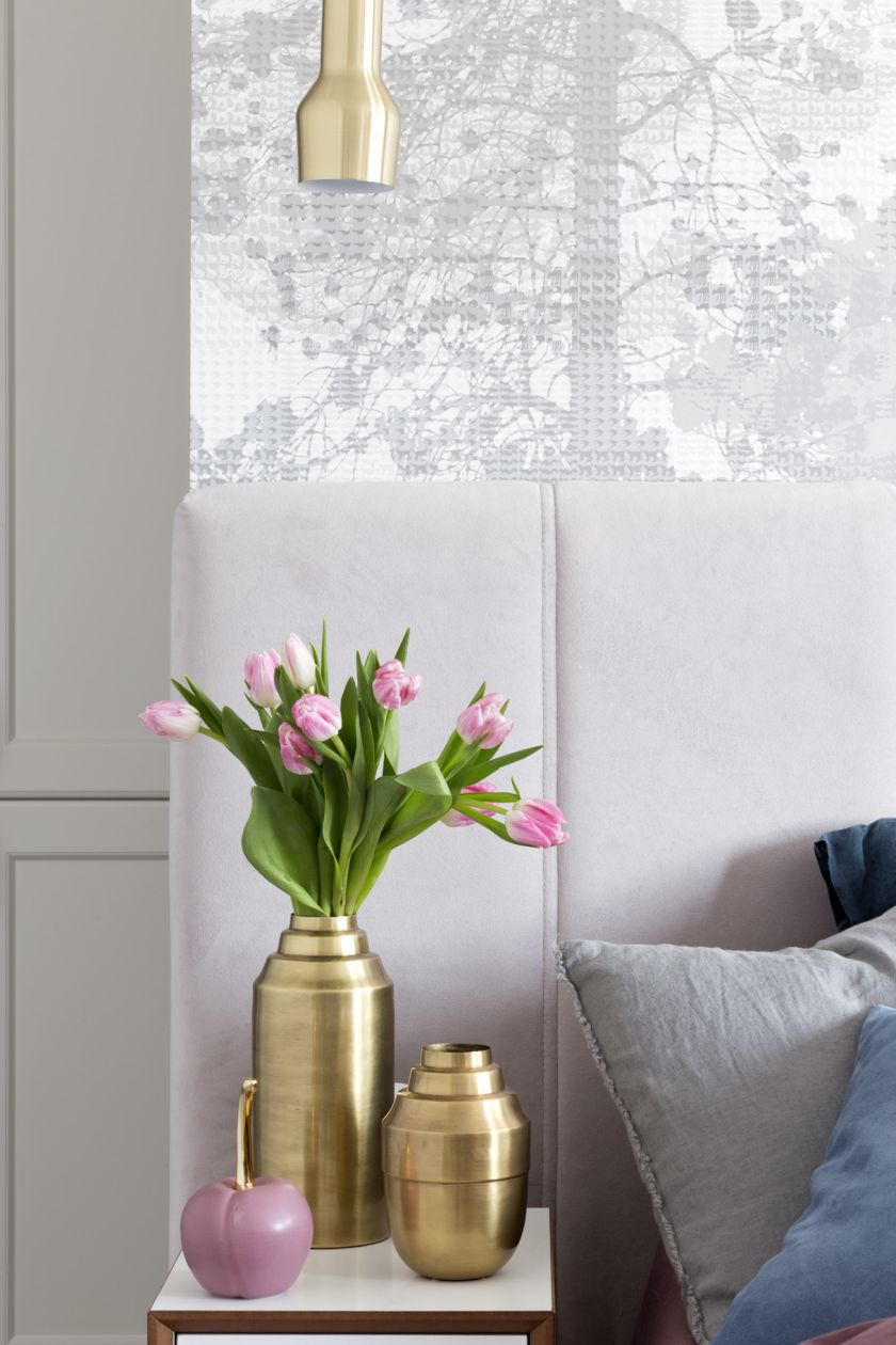 Aranżacja sypialni, w której odpoczywają zmysły