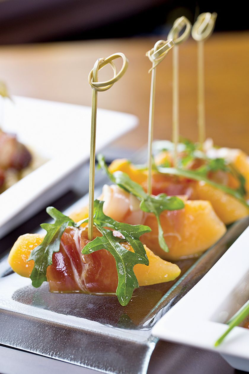 Szynka parmeńska z melonem i oliwą truflową.