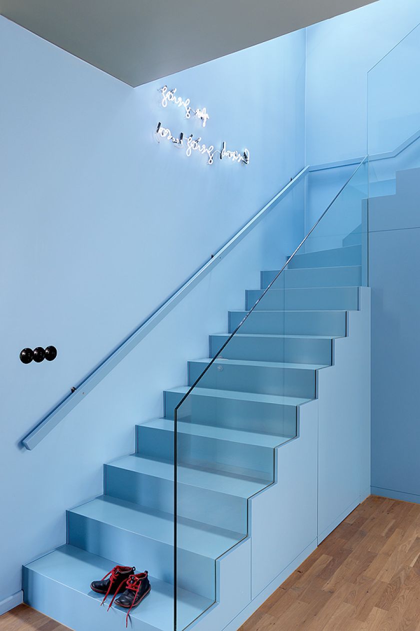 Trudno się zdecydować, co w tym krakowskim domu najpierw podziwiać. Czy widoki za oknem i Tatry w tle, czy