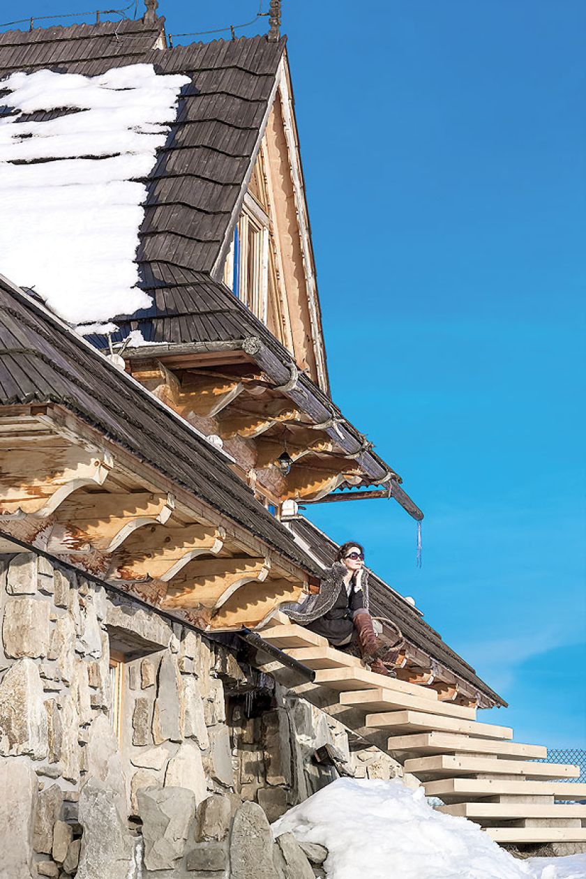 Urszula Górska-Iwicka wszystko w osadzie zaprojektowała sama, każdy dom, stół, fotel, bajkowy plac zabaw i