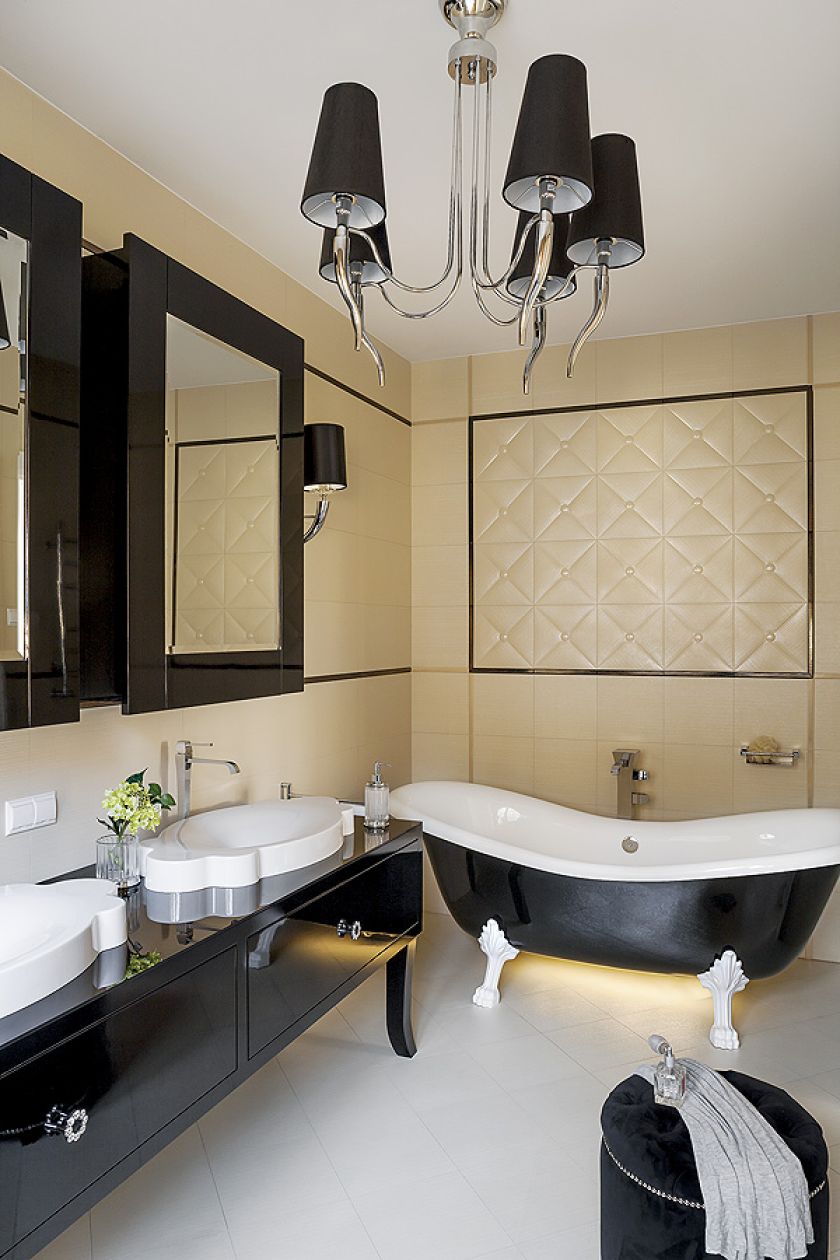 Wanna Cleopatra, Saniplast. Klasyka z odrobiną glamour