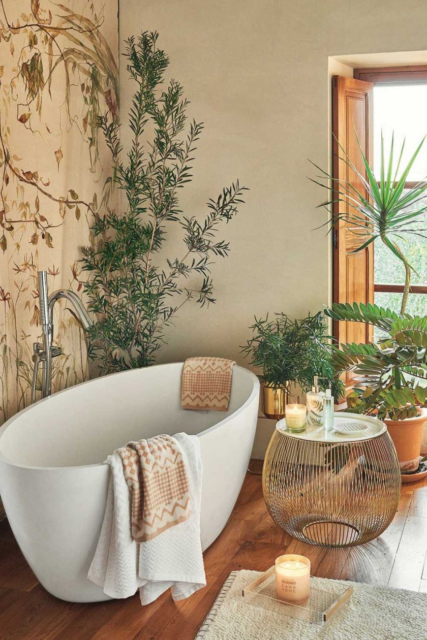 Przy oknie z widokiem na ogród, na środku jak w stylowym pałacowym salonie, a może przy olśniewającej ścianie, która