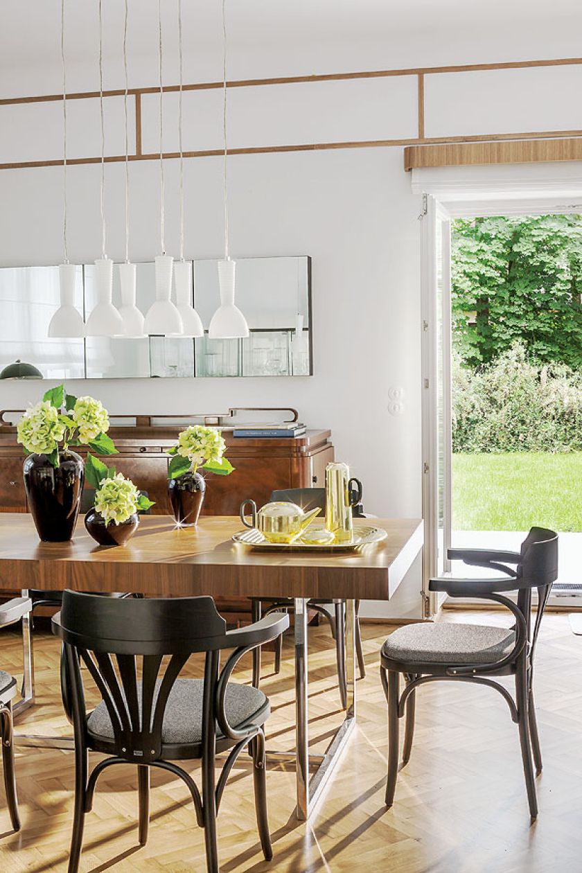 Witrynki na kolekcję szkła - IKEA. Art déco pod wysoką daglezją