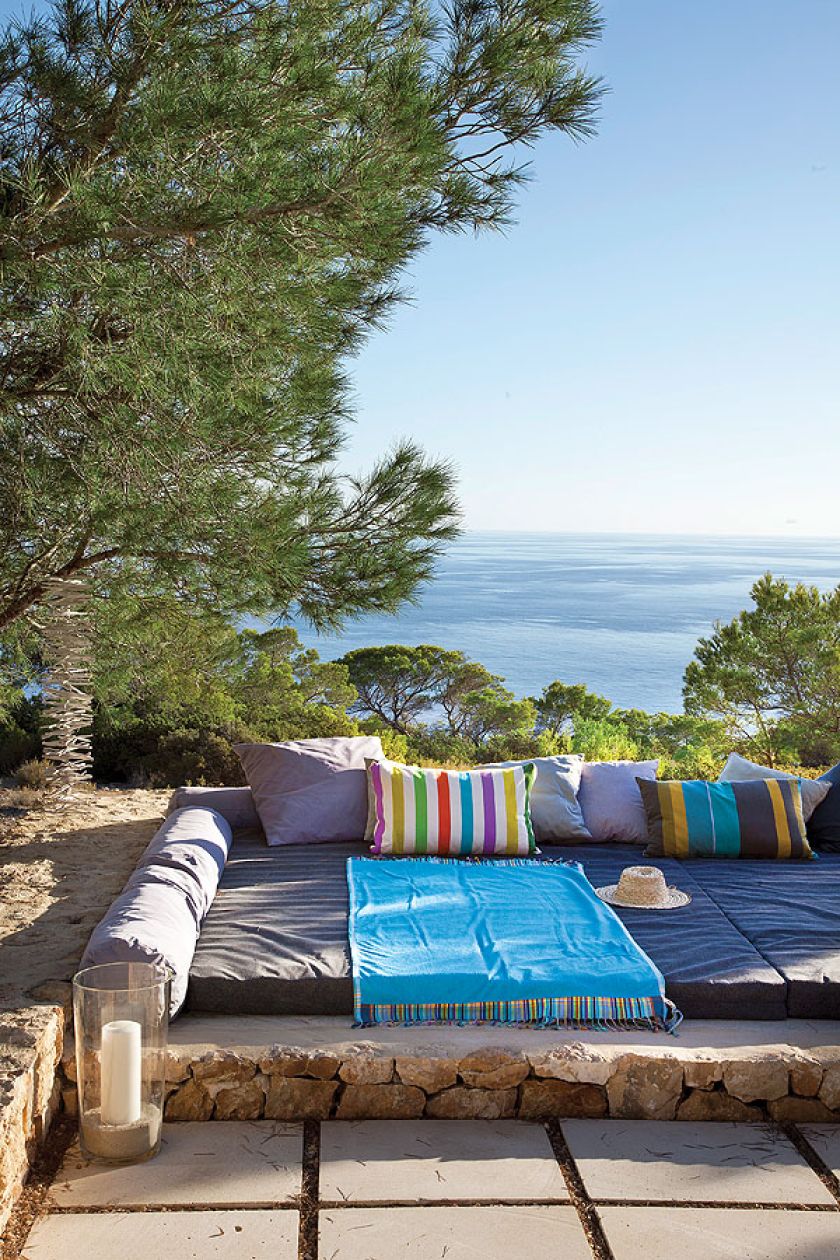 taras w stylu śródziemnomorskim