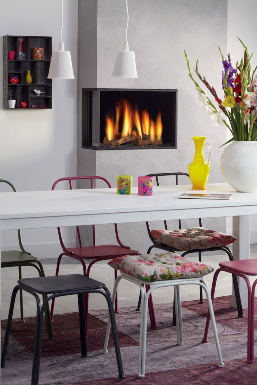 Zdjęcie: Świat Kominków. Drewno, gaz czy prąd?