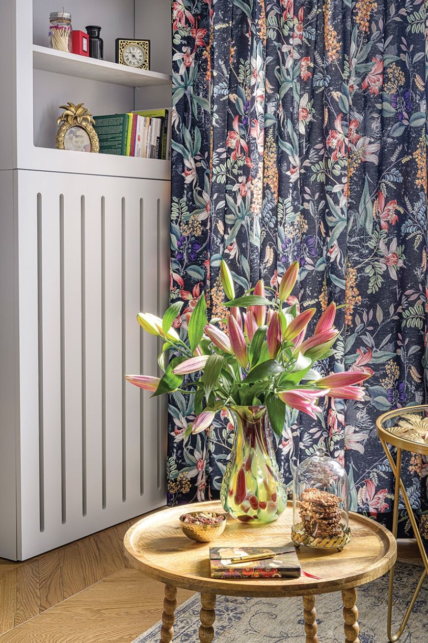 aranżacja małego salonu w bloku