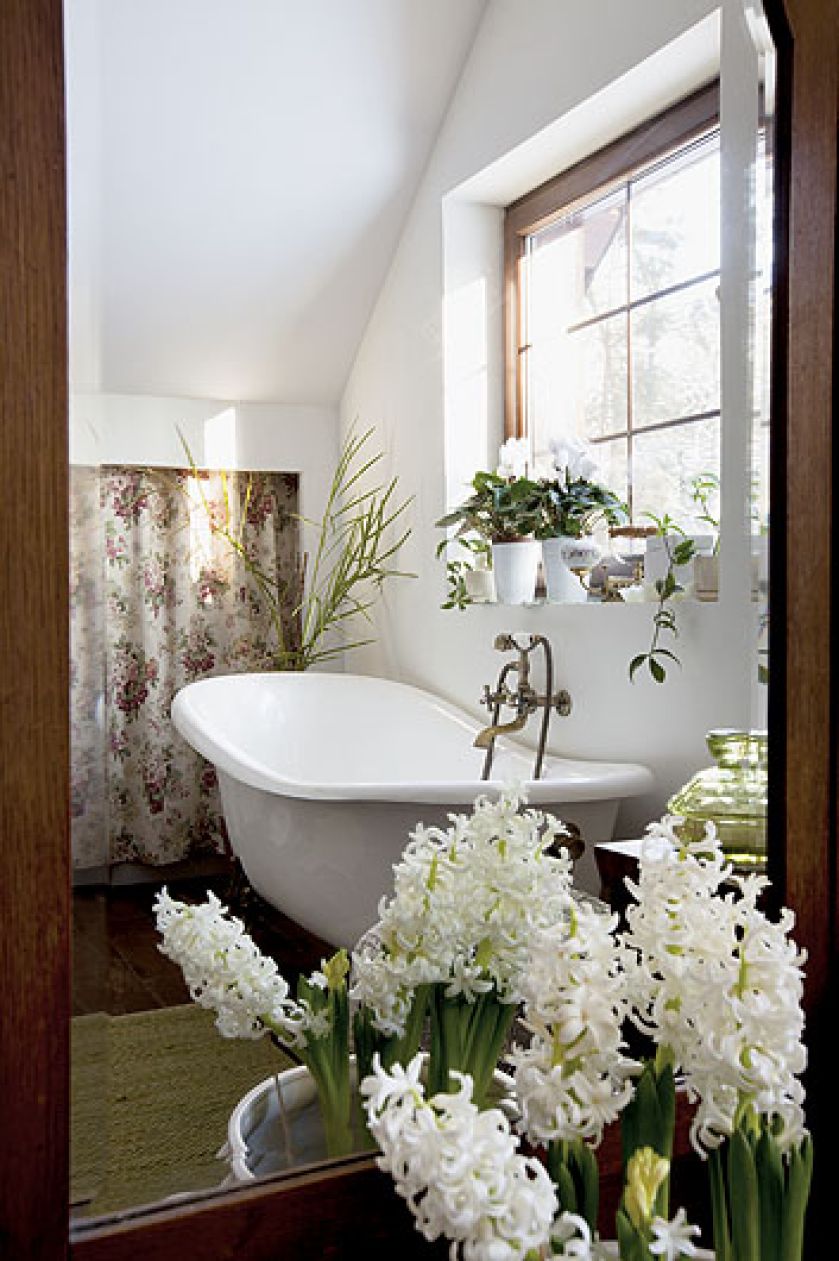 Biały domek z gankiem. Biały domek z gankiem