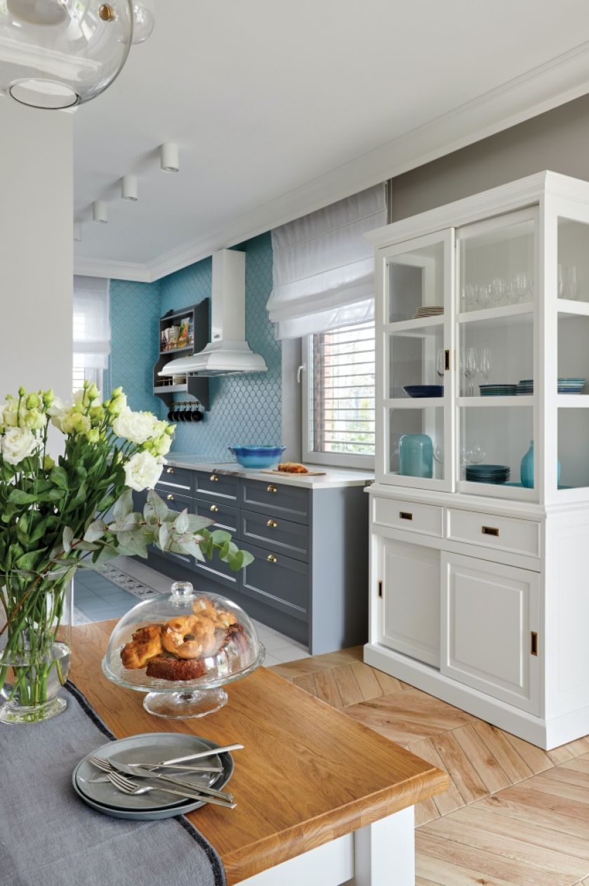 bialy kredens kuchenny