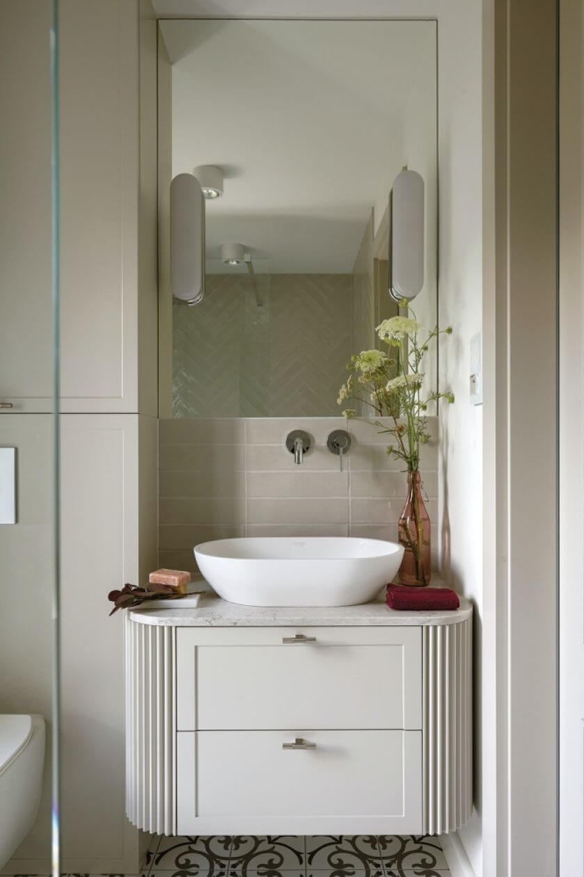 elegancki blat łazienkowy pod umywalkę