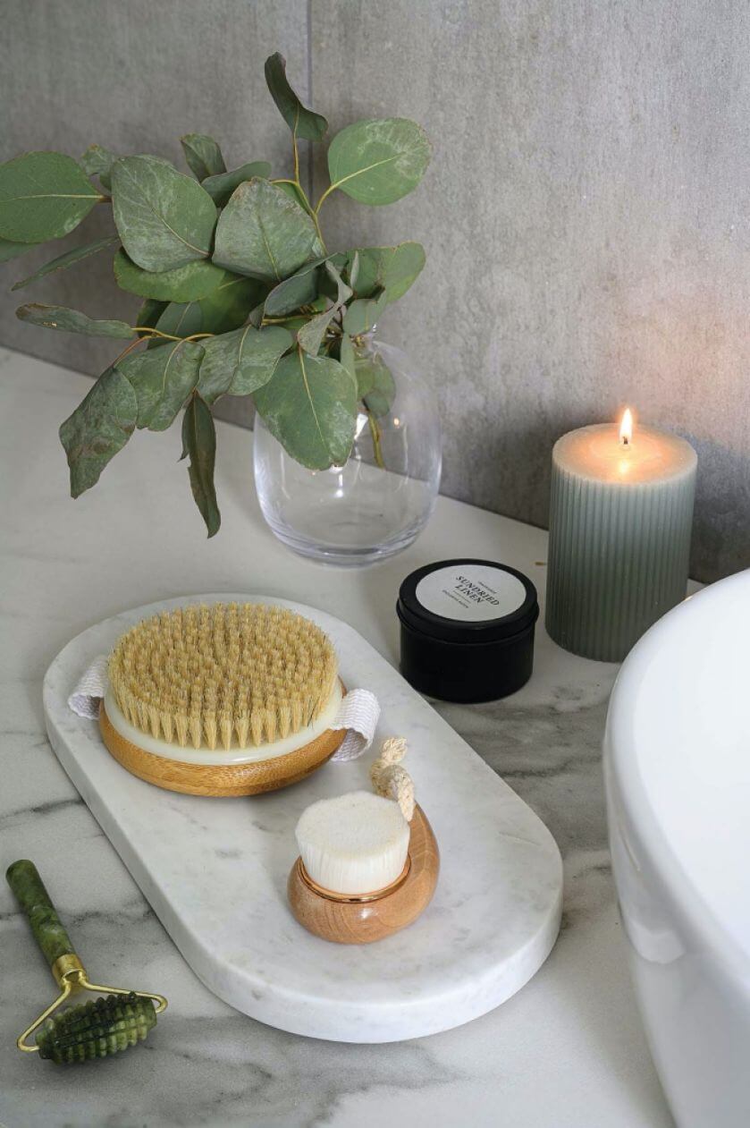 czarno-biała łazienka dodatki