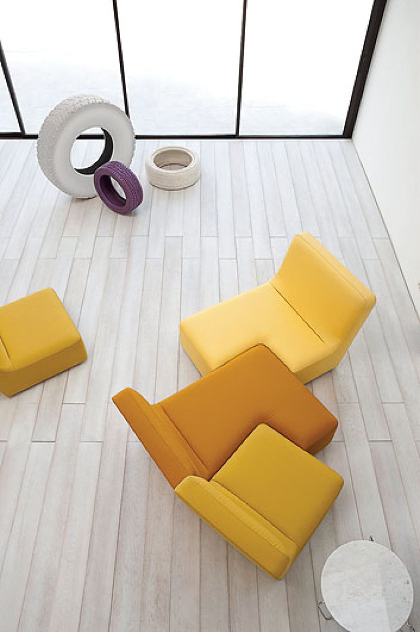 Do układania jak puzzle: słoneczne fotele Confluences. LIGNE ROSET