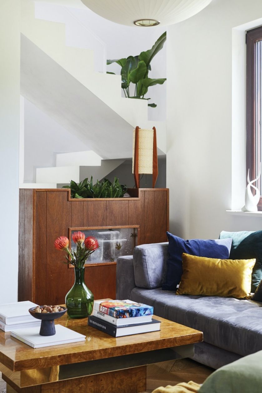 dom w stylu mid-century modern