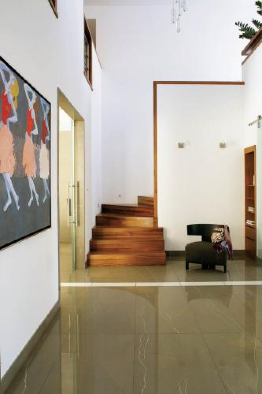 Drewniane schody... Apartament nie na sprzedaż