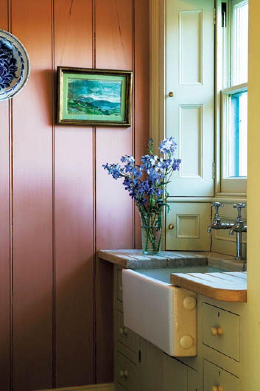 Farba do drewna Estate Eggshell kosztuje 567 zł za 5 litrów, na ścianach Estate Emulsion - 458 zł za