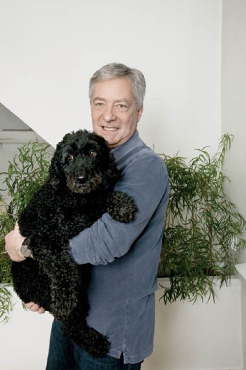 Jacek Byczewski z Dudusiem. Na strychu, blisko nieba