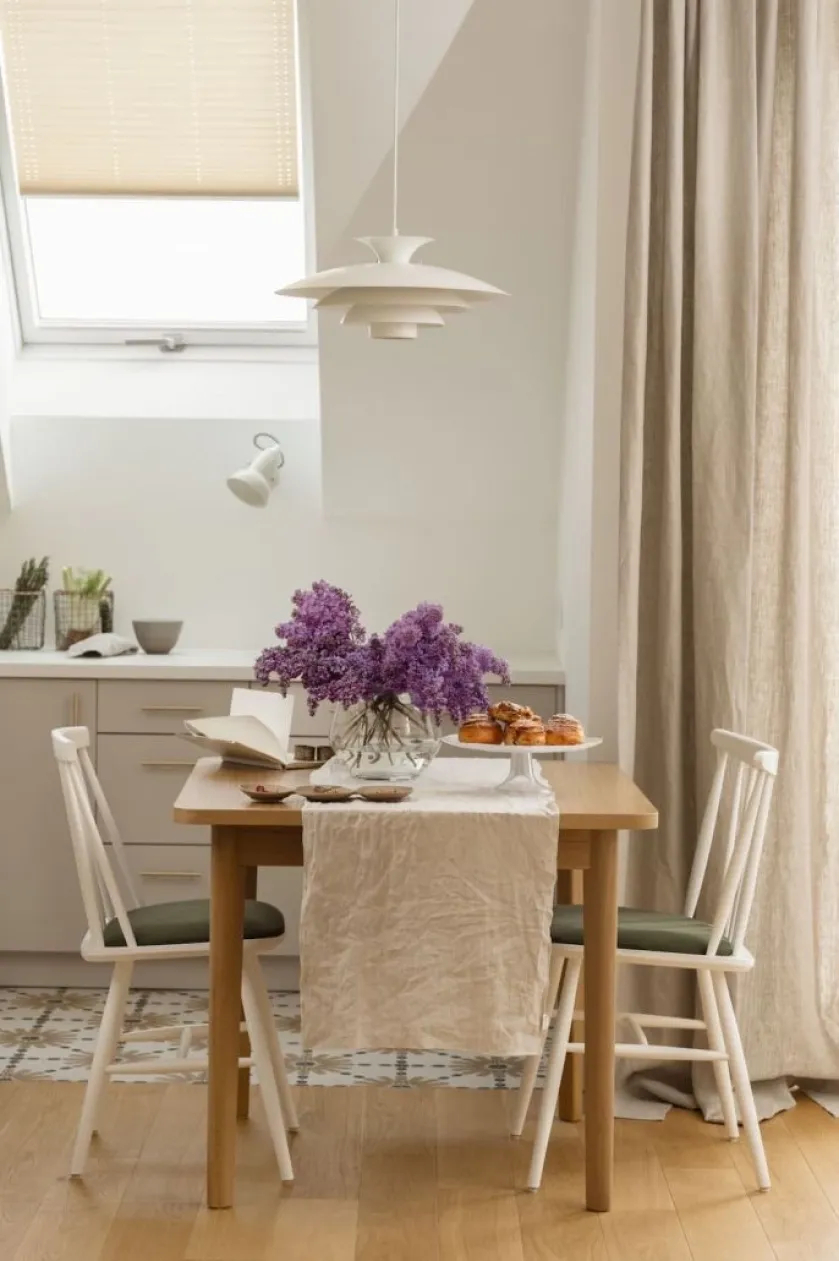 jadalnia na poddaszu