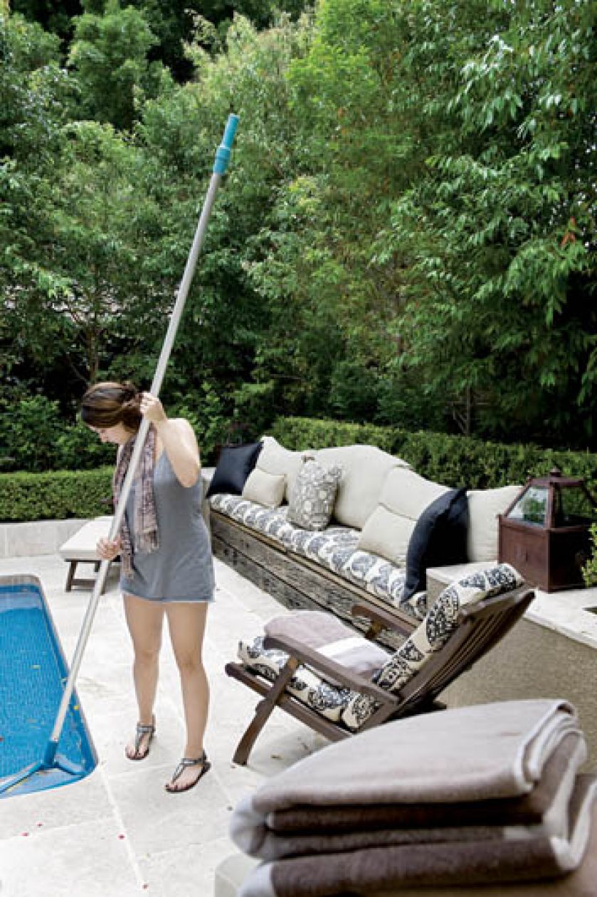 Kamieniarz najpierw wycinał w nim tafle, a potem ręcznie je polerował.