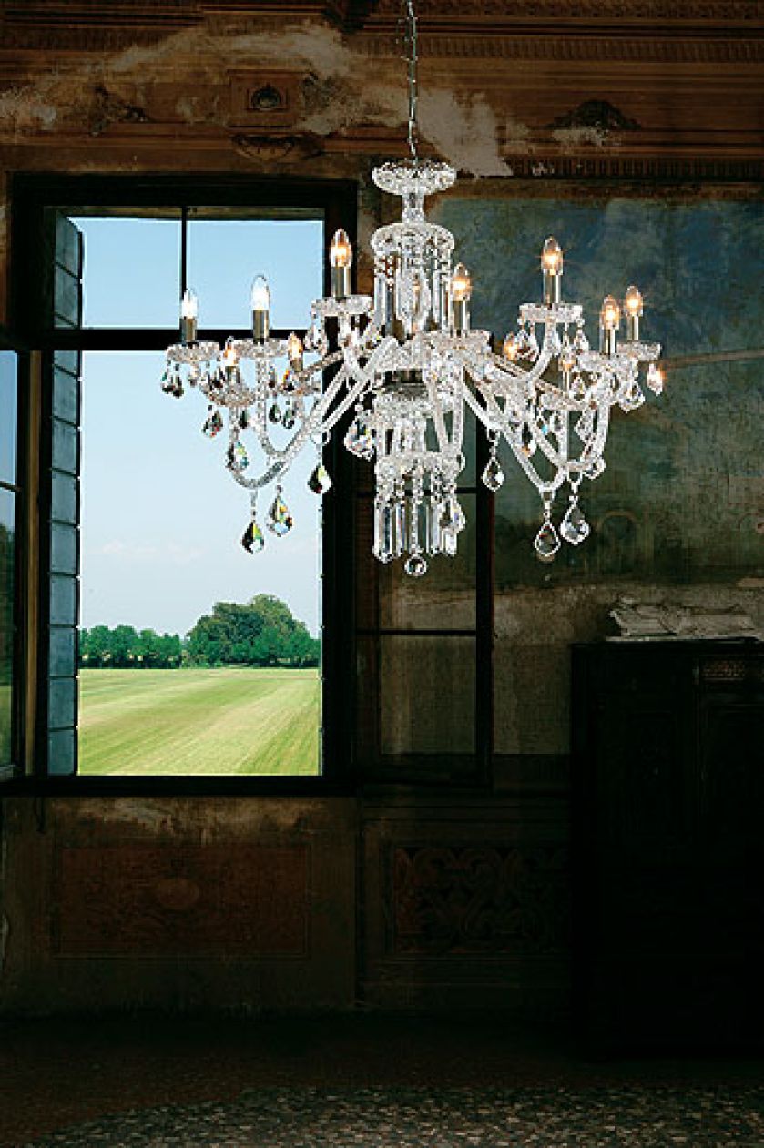 Kolekcja z katalogu Masiero Ottocento (kryształowa rama z kryształami firmy Swarovski). 12-ramienny żyrandol